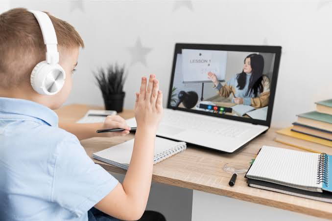 Modalidad de Educación a Distancia en Casa